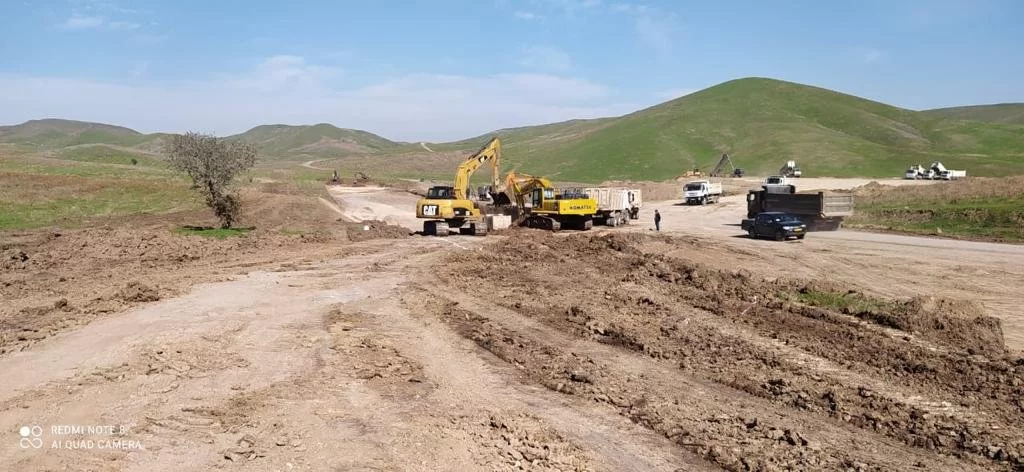 Davam edən layihələr